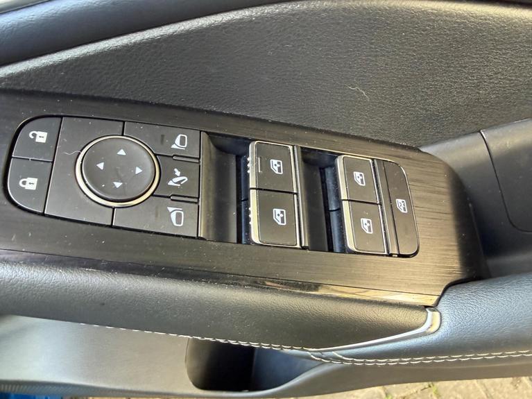 Used Nissan Qashqai WJ71FCV 15
