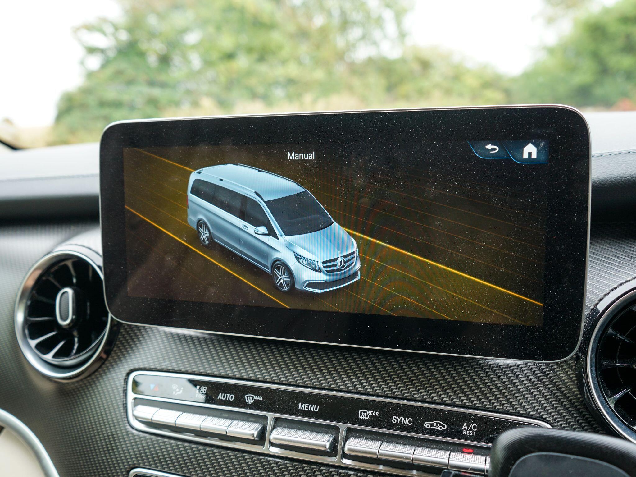 Mercedes-Benz V Class 2.0 V300d AMG Line G-Tronic+ Euro 6 (s/s) 5dr XLWB — photo 27