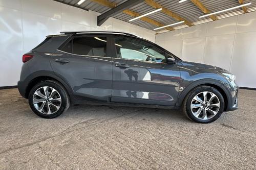 Kia STONIC Photo at-be04bf7f537a4e1c8b3dd609dde78e4d.jpg