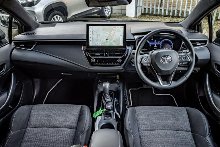 Used Toyota Corolla FP25HXV 12