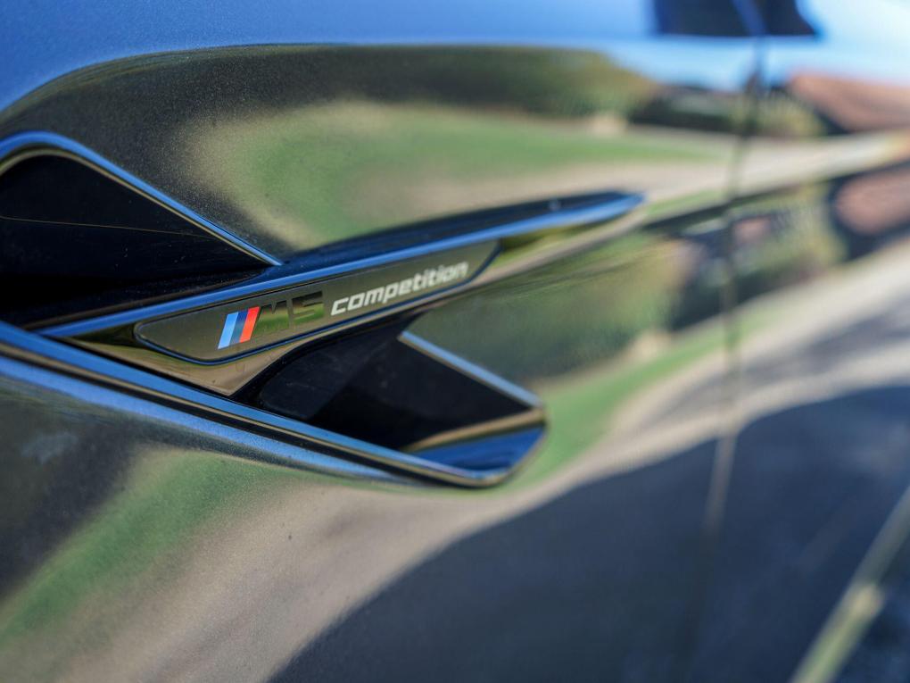 Used BMW M5 YG71ZNA 17