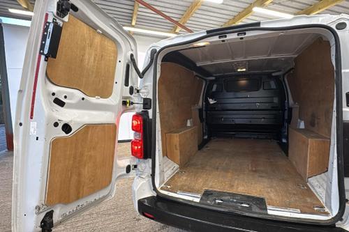 Vauxhall VIVARO Photo at-be60eb18707c408bbee79563558a74c5.jpg