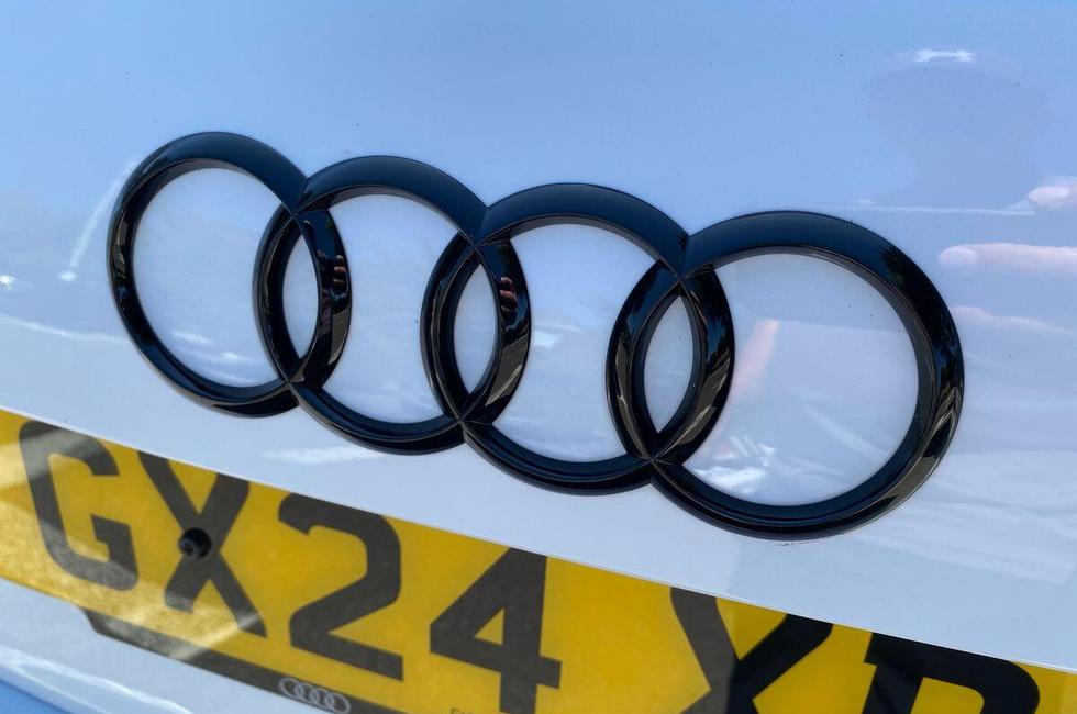 Audi A1 Photo at-be644daddbaa4121b24d5f28c6bb4d34.jpg