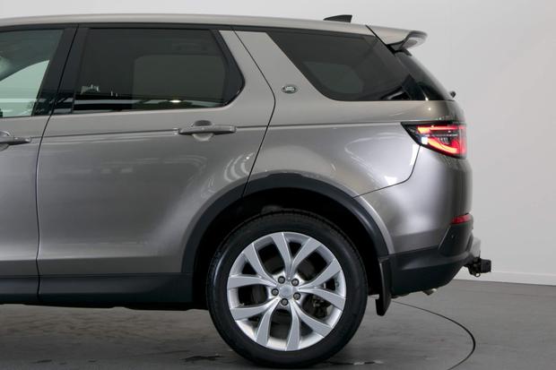 Land Rover DISCOVERY SPORT Photo at-be658ce66b9947ae8fa412bead6a0d7b.jpg
