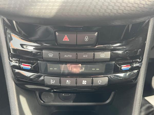 Used Peugeot 2008 SA19DCU 31