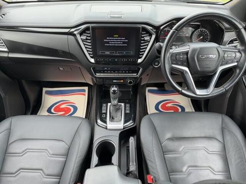 Isuzu D-MAX Photo at-be7ee8d6e12d4d81831ff529e07134d8.jpg