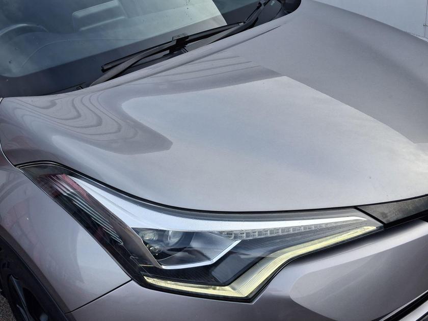 Toyota C-HR Photo at-be8a1d585f8049bda3f101777e851956.jpg