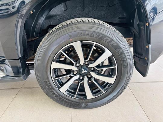 Mitsubishi Shogun Sport Photo at-be9d65f29d824063800477da1c745b5f.jpg