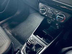 Suzuki Swift Photo 32