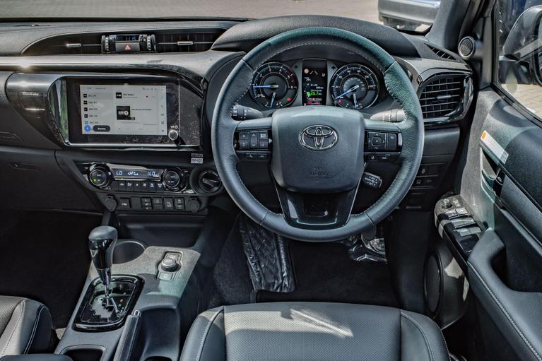 Used Toyota Hilux WR75XUW 9