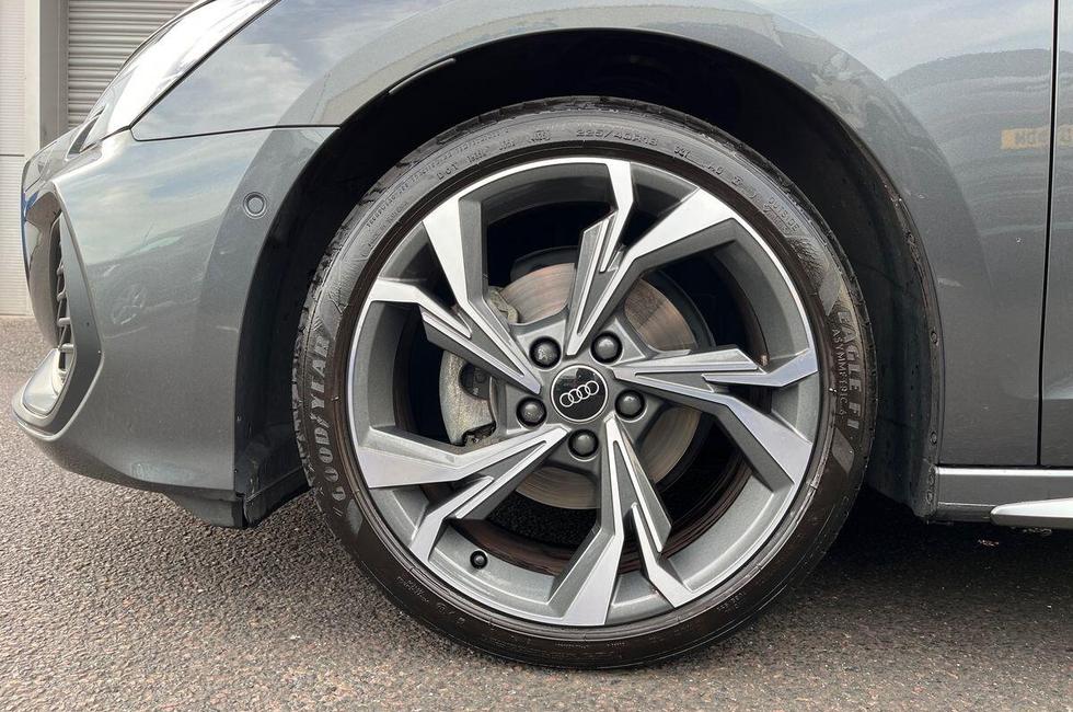 Audi A3 Photo at-bed4ba7bcd3e4d84aa3efe9336496b11.jpg
