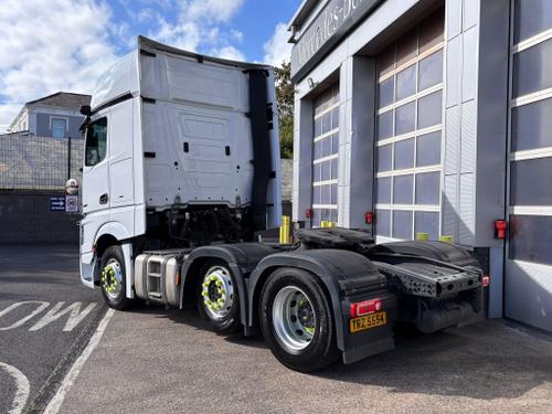 Mercedes-Benz Actros L Photo at-bed5d236f54b44aabb1531f4e0f488e0.jpg