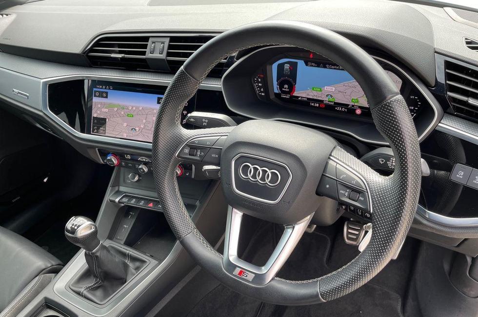 Audi Q3 Photo at-befd2a2f79f840f1a610beda0ca7c2a1.jpg