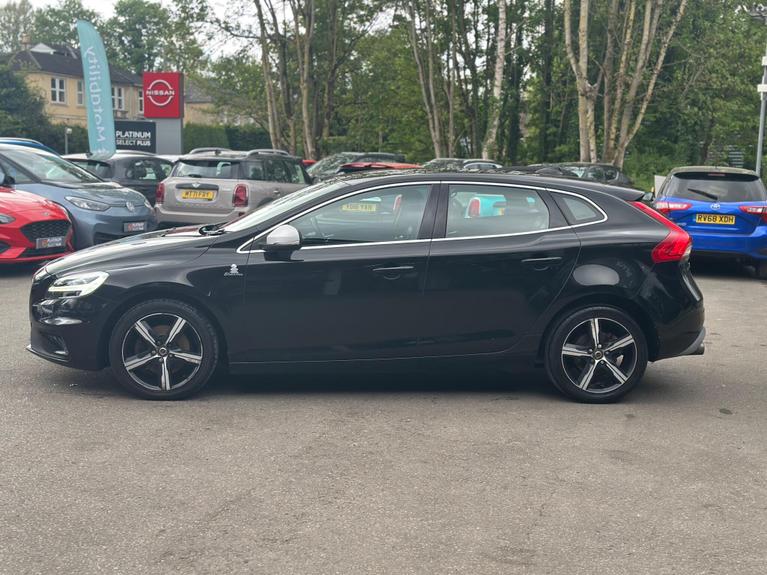Used Volvo V40 RK67FUB 5