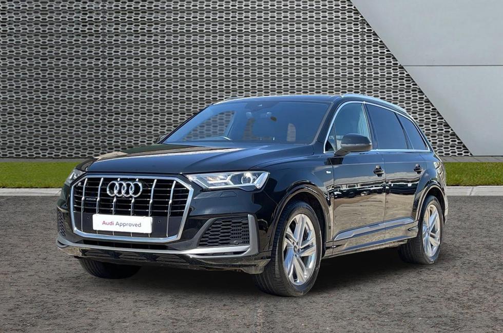 Audi Q7 Photo at-bf13578d7cd64ae8ac23a94817b651ac.jpg