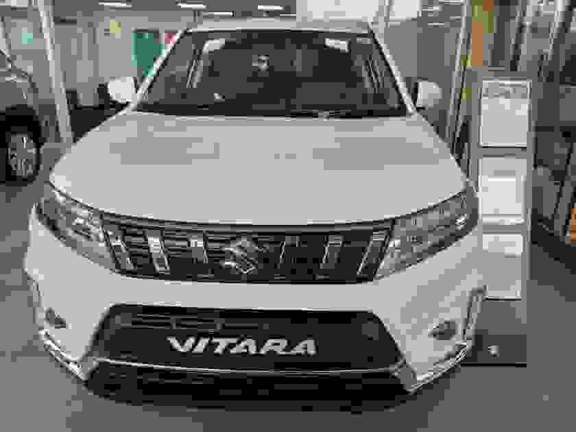 Suzuki VITARA Photo at-bf13e411b45748a187d3fa2cd02e64b6.jpg
