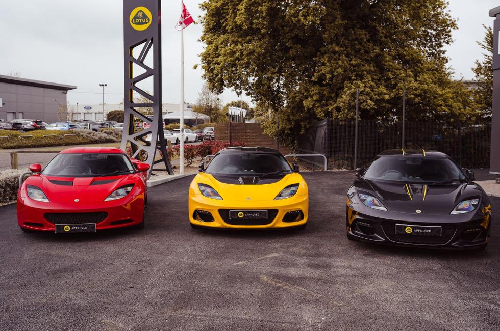 LOTUS Emeya Photo at-bf21e5b76ad64a97a70a23ccd45ab060.jpg