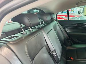 Vauxhall Insignia Photo 24