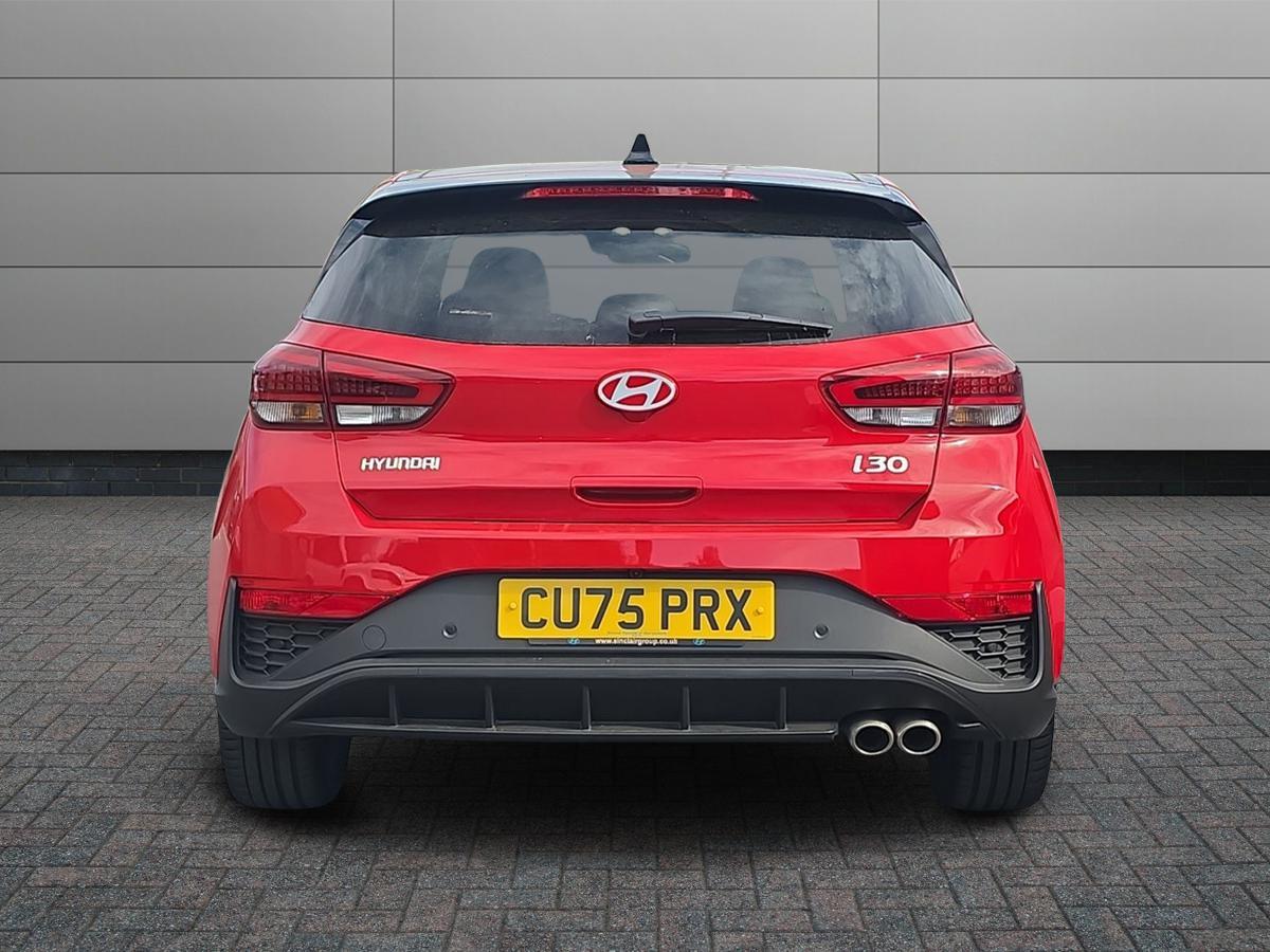 Hyundai i30 Photo at-bf737f8038fc48249485157149d9e31c.jpg