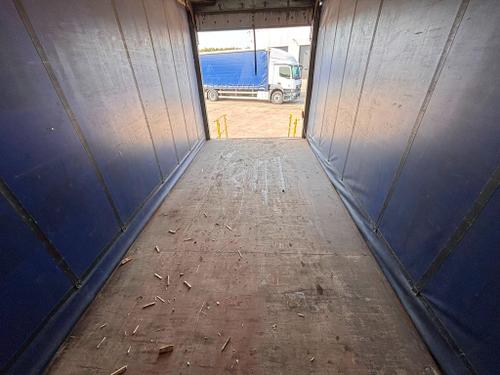 Mercedes-Benz Actros Photo at-bf771a5e5abf4bd88a0519e8d94542ef.jpg