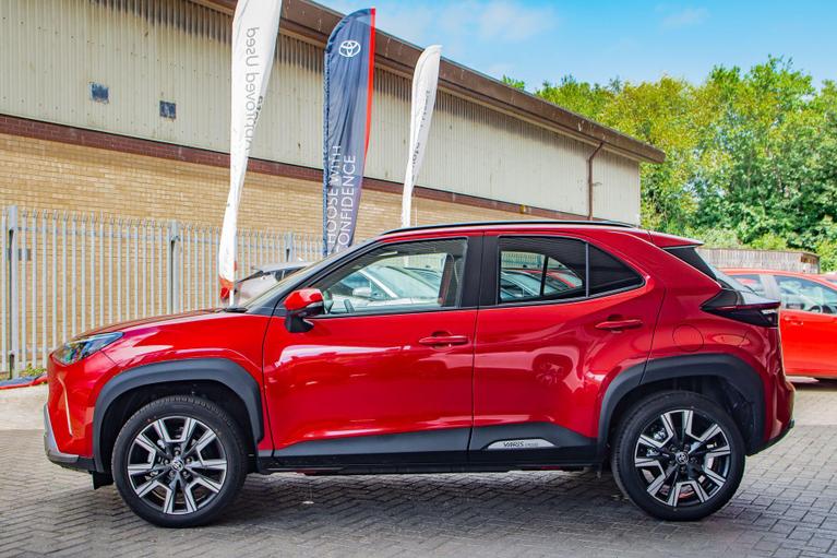 Used Toyota Yaris Cross WP26OAH 10