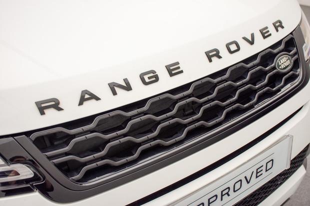 Land Rover RANGE ROVER EVOQUE Photo at-bfa3810071a24ee3849afa8643975026.jpg