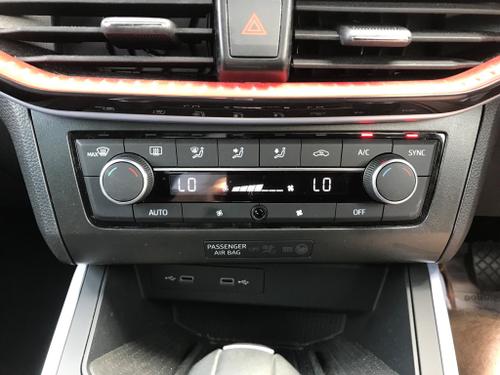 SEAT Arona Photo at-bfb1ab1ce5bb4a45994419a9e07242c8.jpg