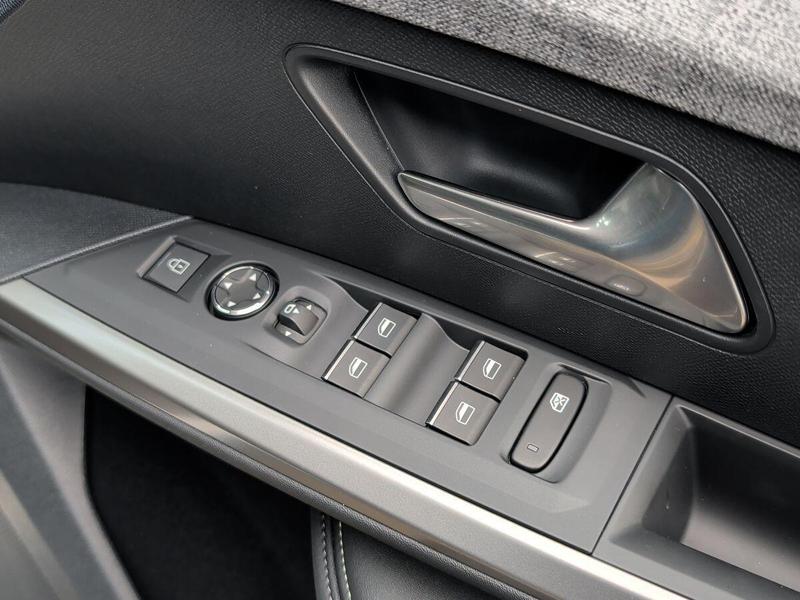 Used Peugeot E-3008 202509256632675 27