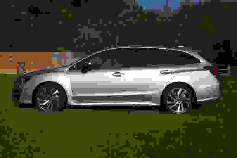Subaru Levorg Photo at-bfcb174bd9244b408e7cd08973749544.jpg