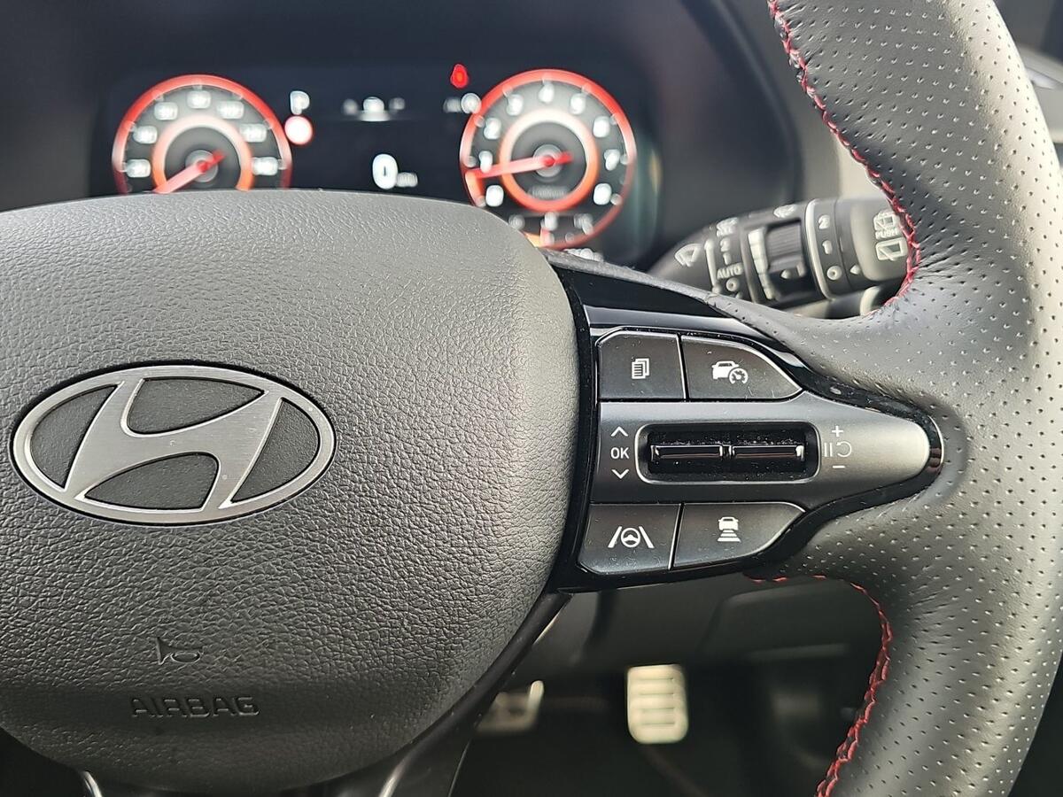 Hyundai i30 Photo at-bfe97afa388f47b3a313a40363947570.jpg