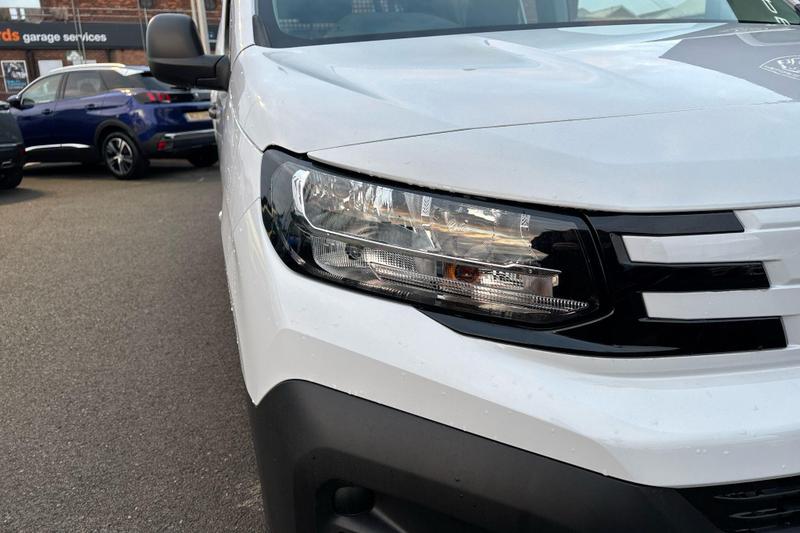 Used Peugeot Partner 202512188681697 17