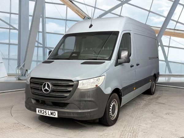 Used 2025 Mercedes-Benz Sprinter 2.0 315 CDI PRO G-Tronic RWD L2 H2 Euro 6 (s/s) 5dr Blue Grey at MBNI Truck & Van