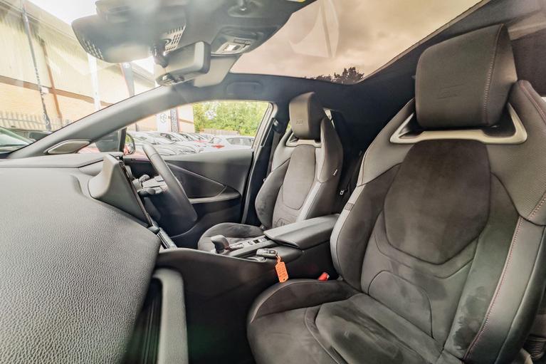 Used Toyota C-HR WO25TRV 30