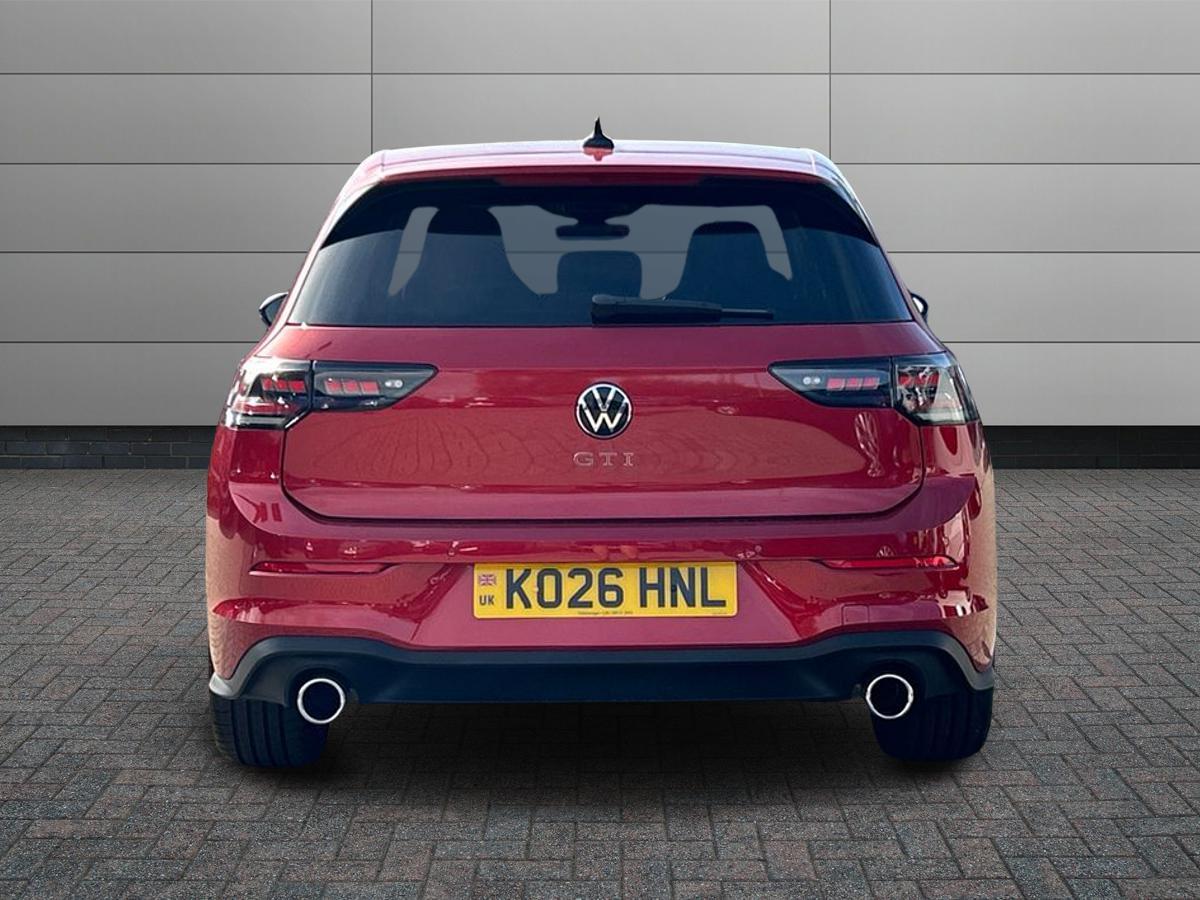 Volkswagen Golf Photo at-c00133fe7cfa4c328470b1f2253375db.jpg
