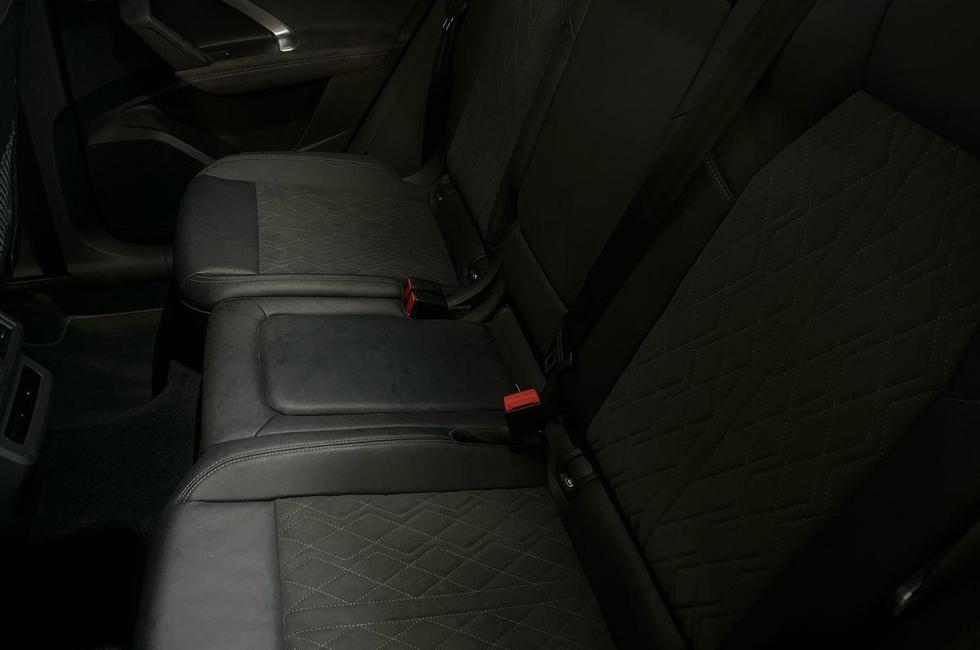 Audi Q5 Photo at-c05240225d63456fbe405052521b9fac.jpg