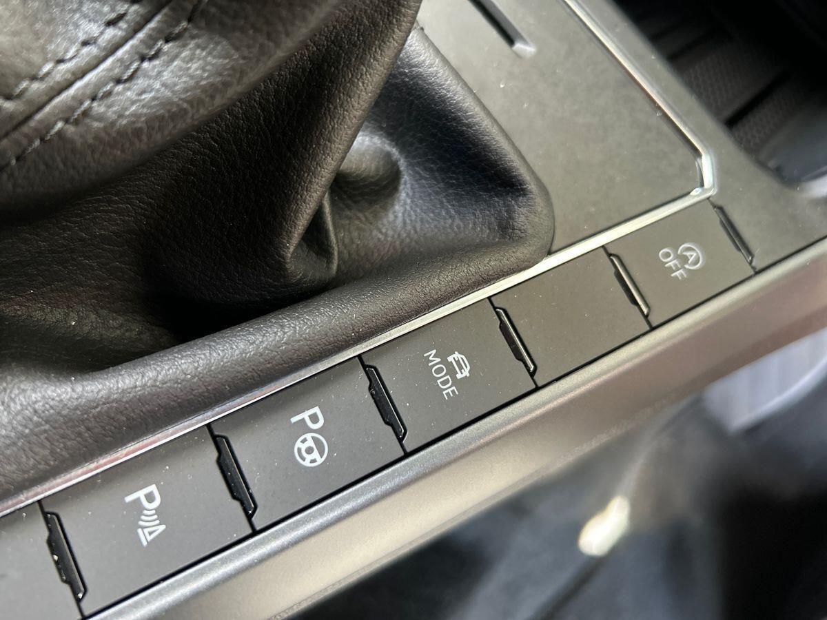 Volkswagen Taigo Photo at-c07cf176fb9c45559dd2afb54fc7a1a2.jpg