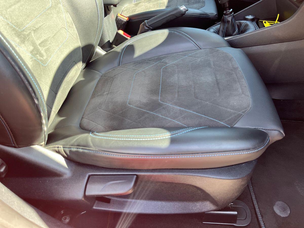 Ford Fiesta Photo 31