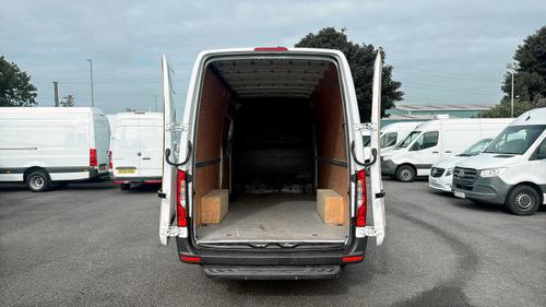 Mercedes-Benz Sprinter Photo at-c0856c58c8c34a47b04ed3646089c822.jpg