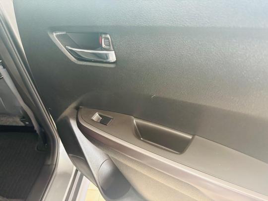 Suzuki Vitara Photo at-c0893cfc50ab464a81df33dd8a559744.jpg