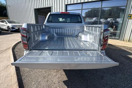Isuzu D-MAX Photo at-c091c95d5693403793aafe3836155006.jpg