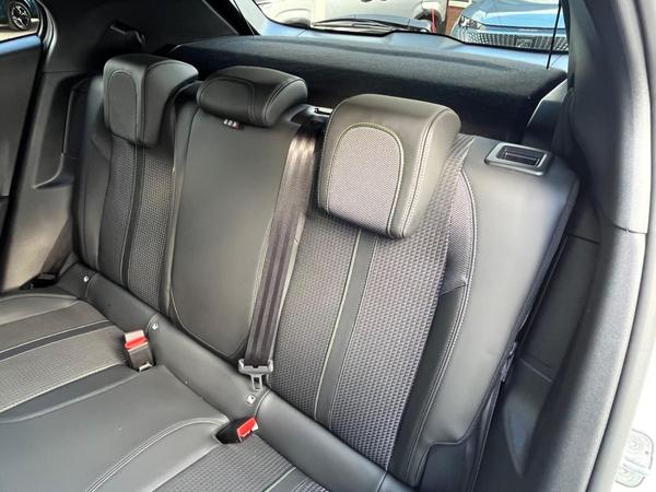 Used Peugeot E-2008 VU23SVN 8