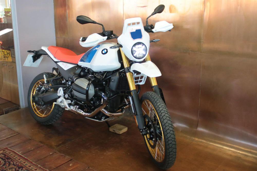 BMW R 12 G/S Photo at-c09bf886fd4c4c0faff7c5664971b86e.jpg