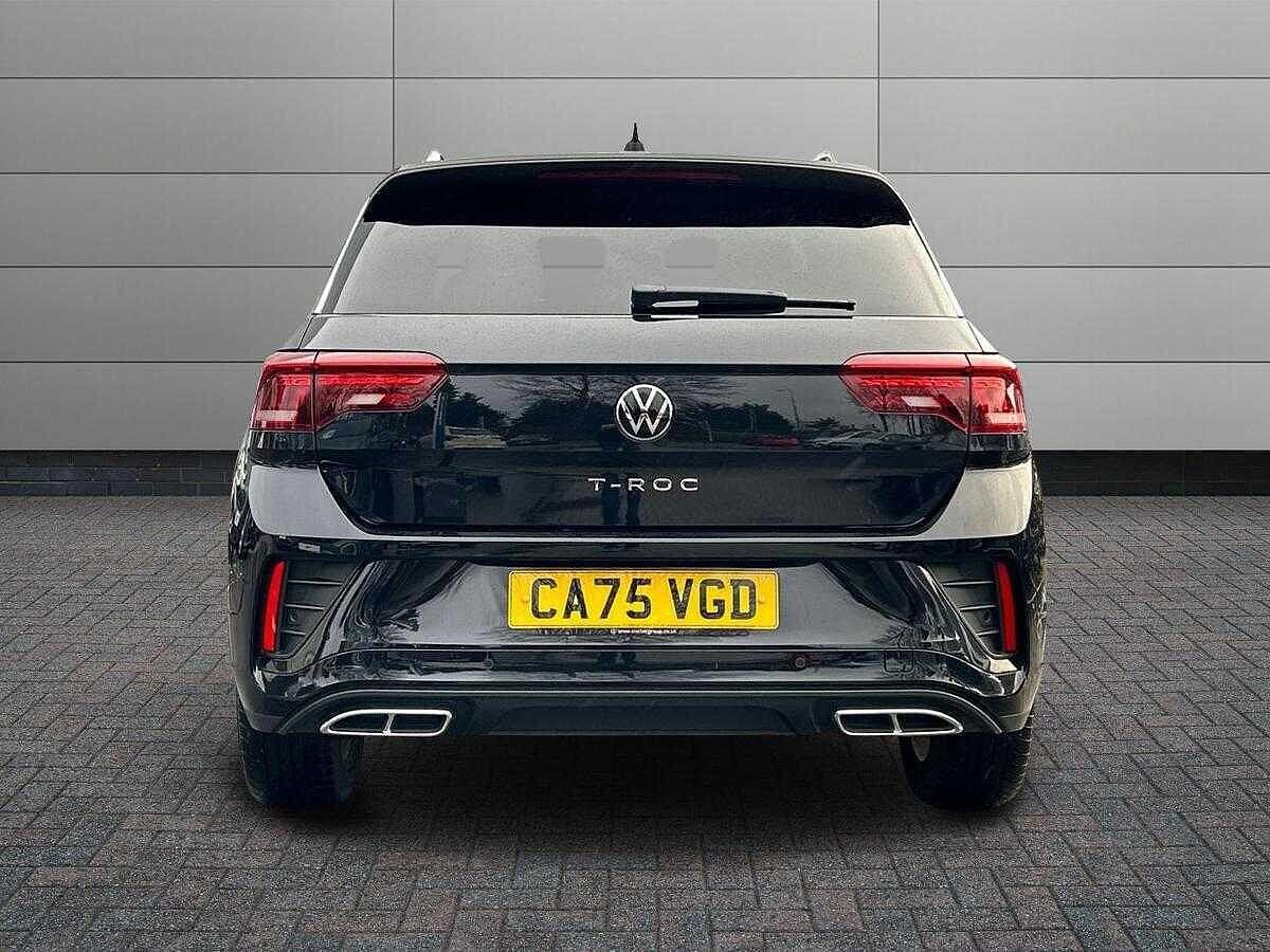 Volkswagen T-Roc Photo at-c0a1ebd5cb7a4473b1d52eefa9f2b30f.jpg