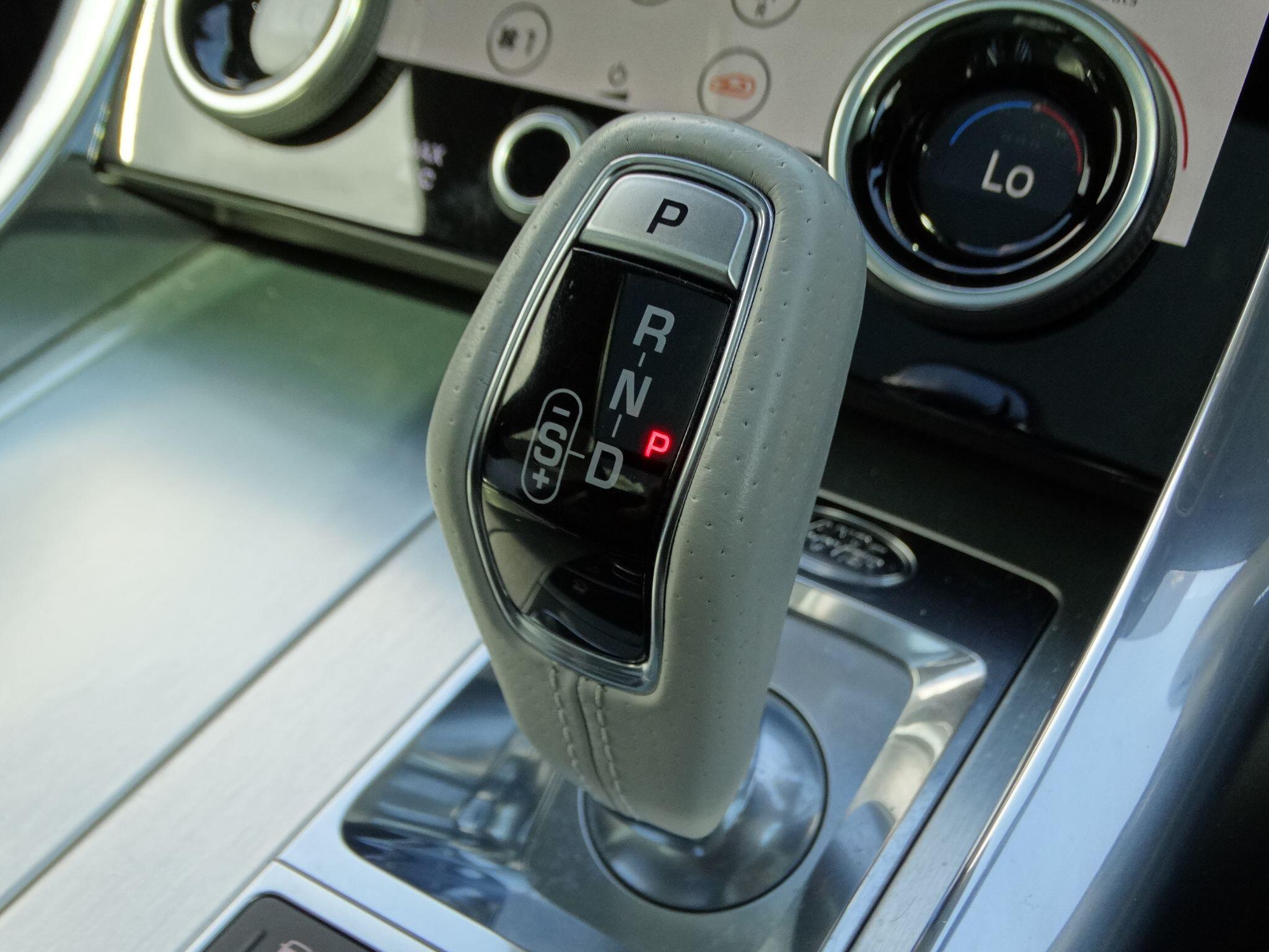 Land Rover Range Rover Sport 5.0 P575 V8 SVR Auto 4WD Euro 6 (s/s) 5dr — photo 35