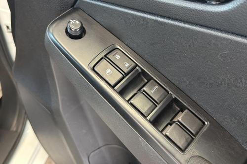 Isuzu D-MAX Photo at-c0d09854abd54f35a2931e0226d6bf3d.jpg