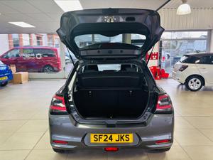Suzuki Swift Photo 22