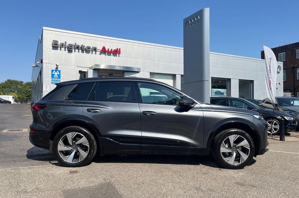 Audi Q6 Photo at-c116f6c89a9846ada68160fbd38db4dd.jpg