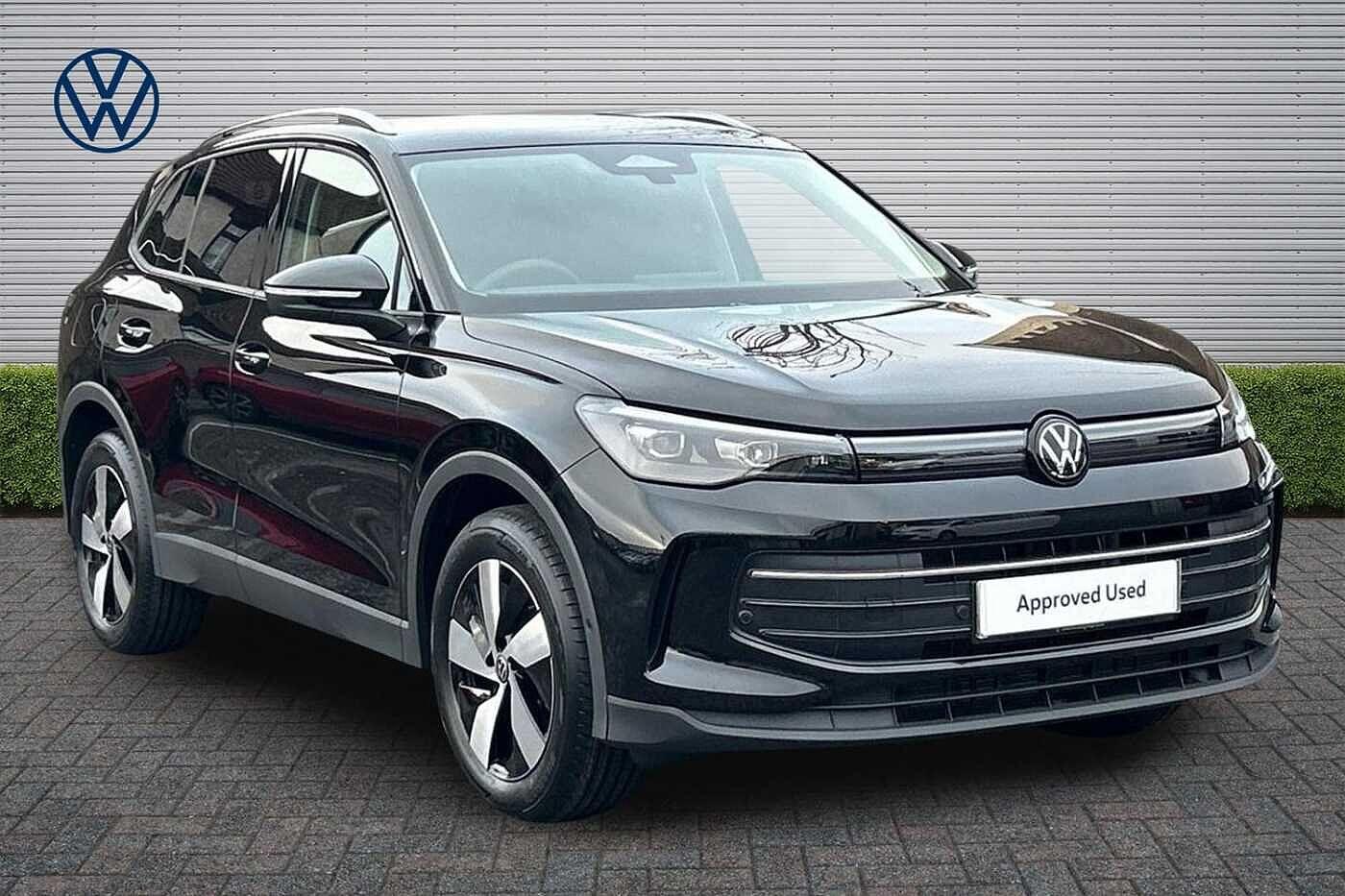 Volkswagen Tiguan Photo at-c11cfd9a9a6c4d9bbcf048c6890fe3c8.jpg