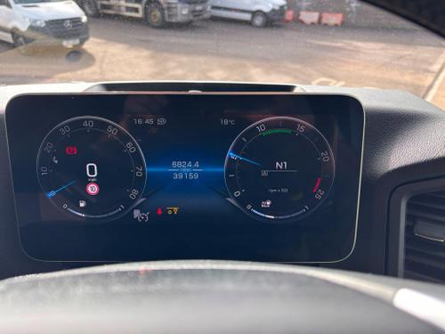 Mercedes-Benz Actros L Photo at-c1445702ccc8409e849e06219e5df42f.jpg