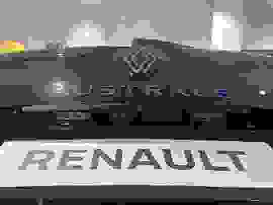 Renault Austral Photo at-c14df34090ef4793a25af25f1e672b5b.jpg